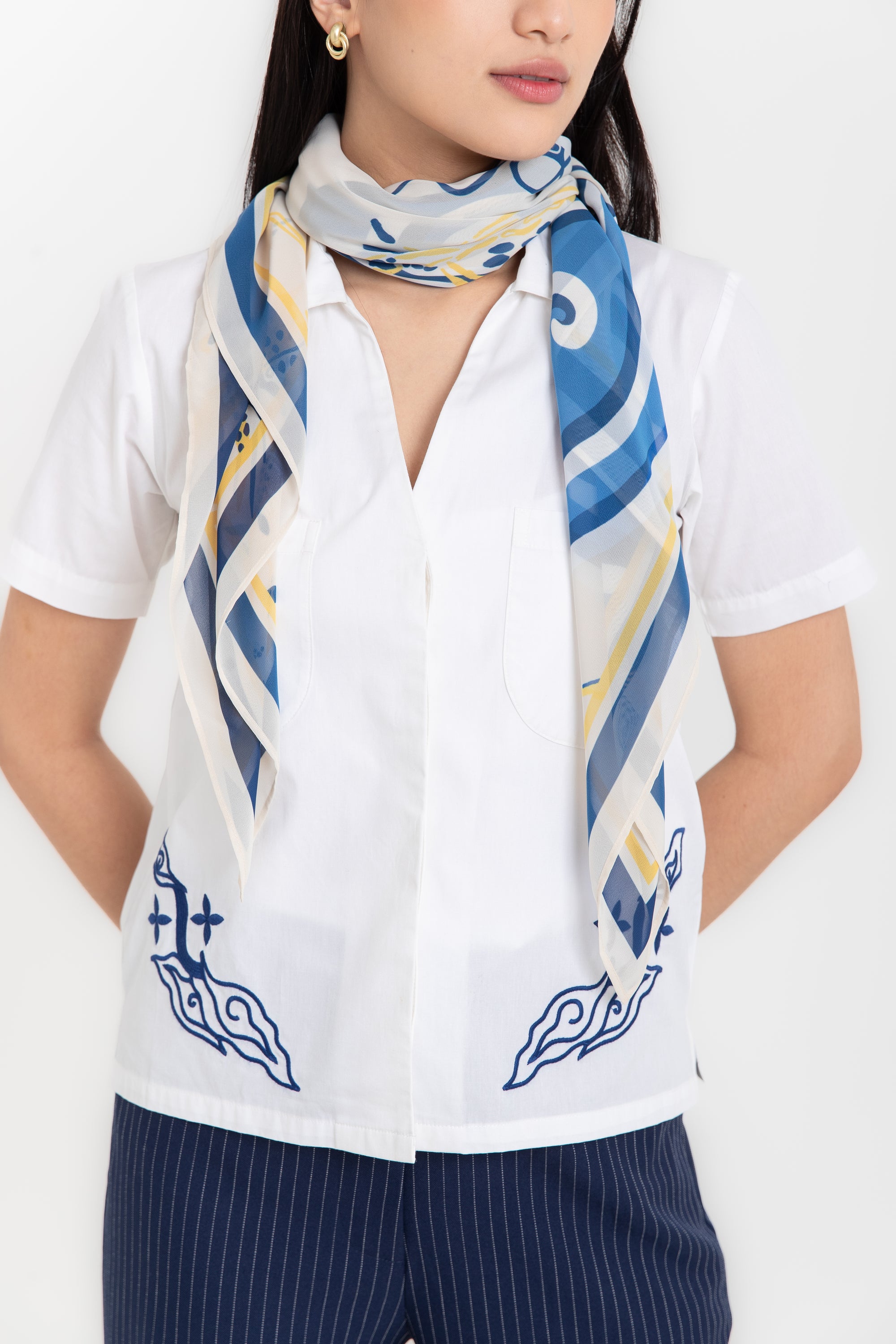SCARF LANGIT RAWATES