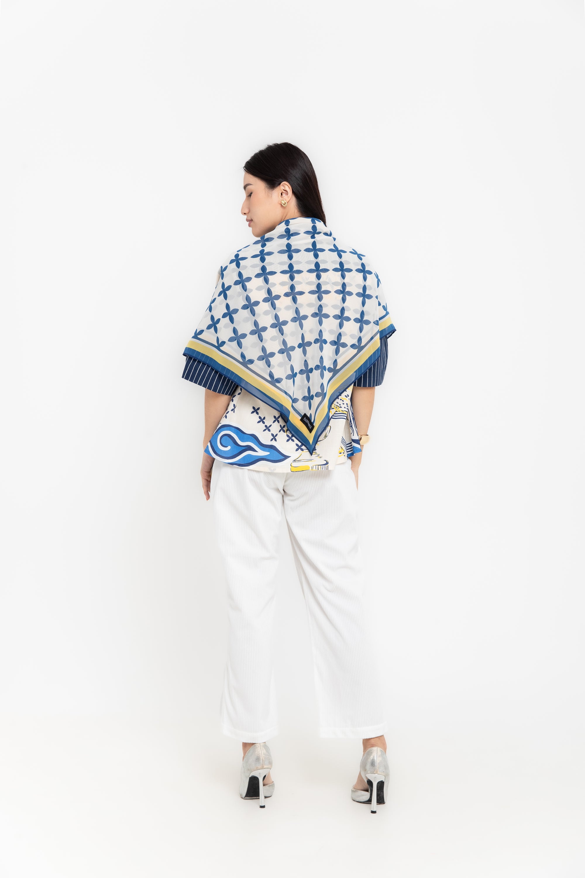 SCARF KAWUNG CREAM