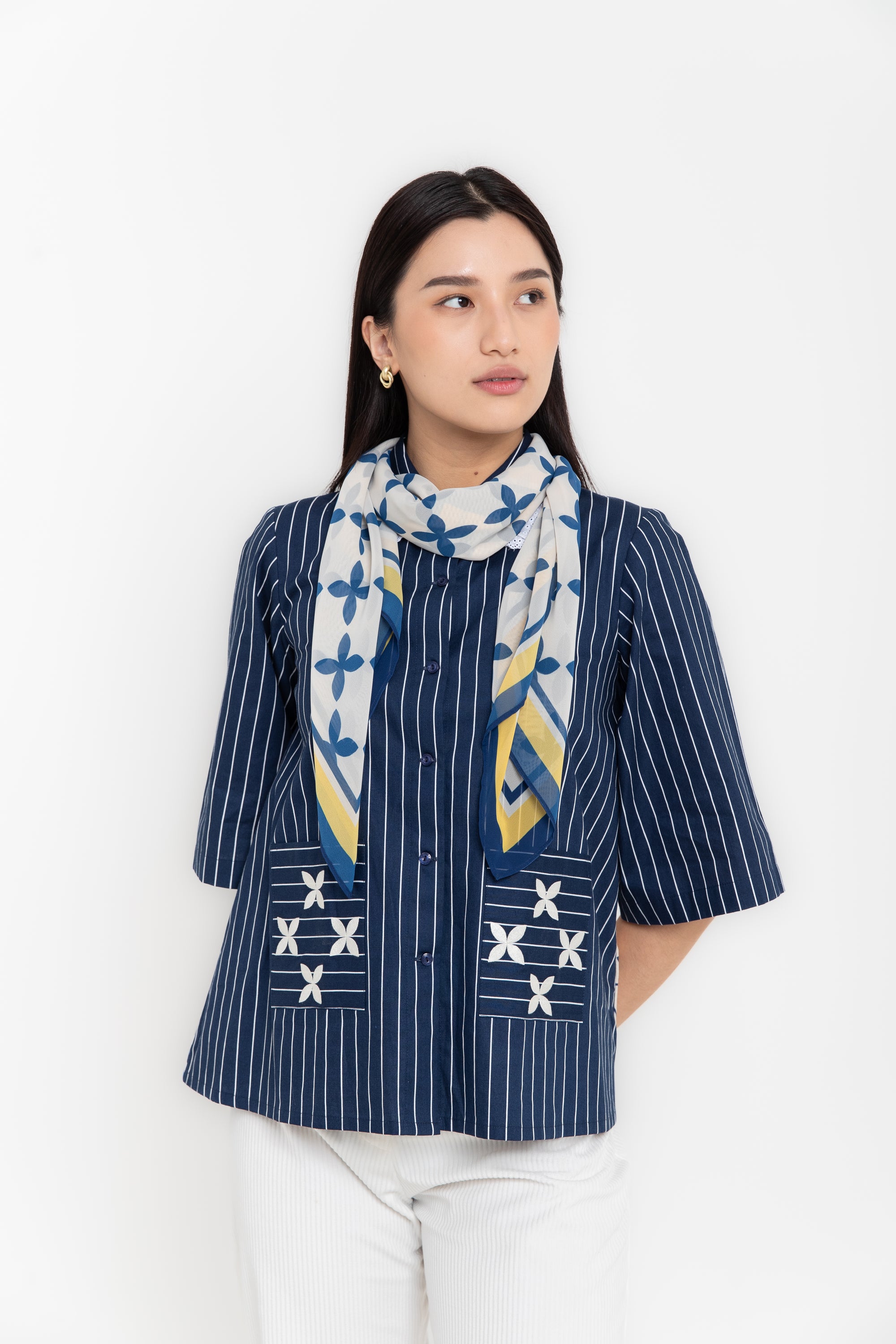 SCARF KAWUNG CREAM