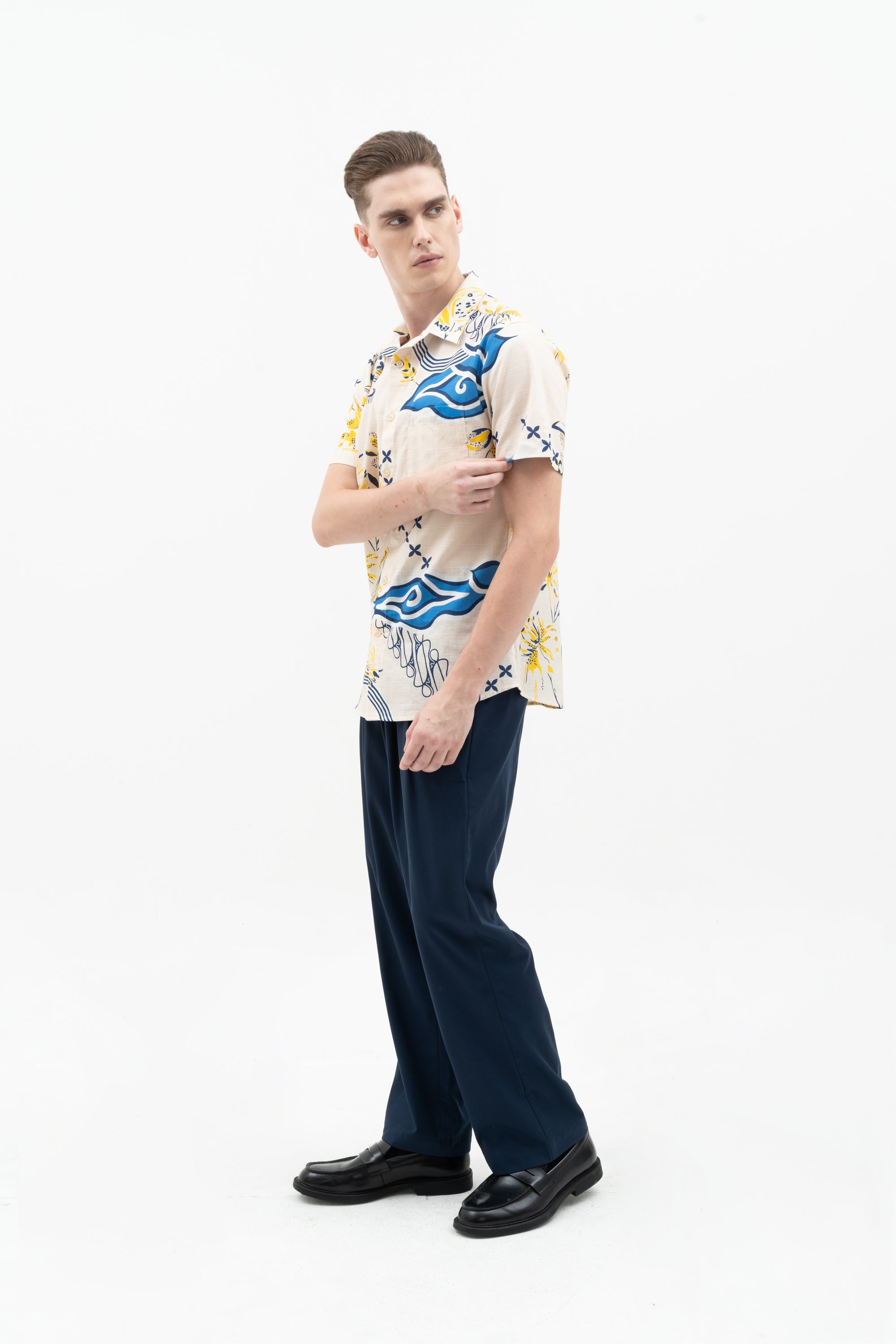 MEN SHIRT S/S SLIMFIT LANGIT RAWATES
