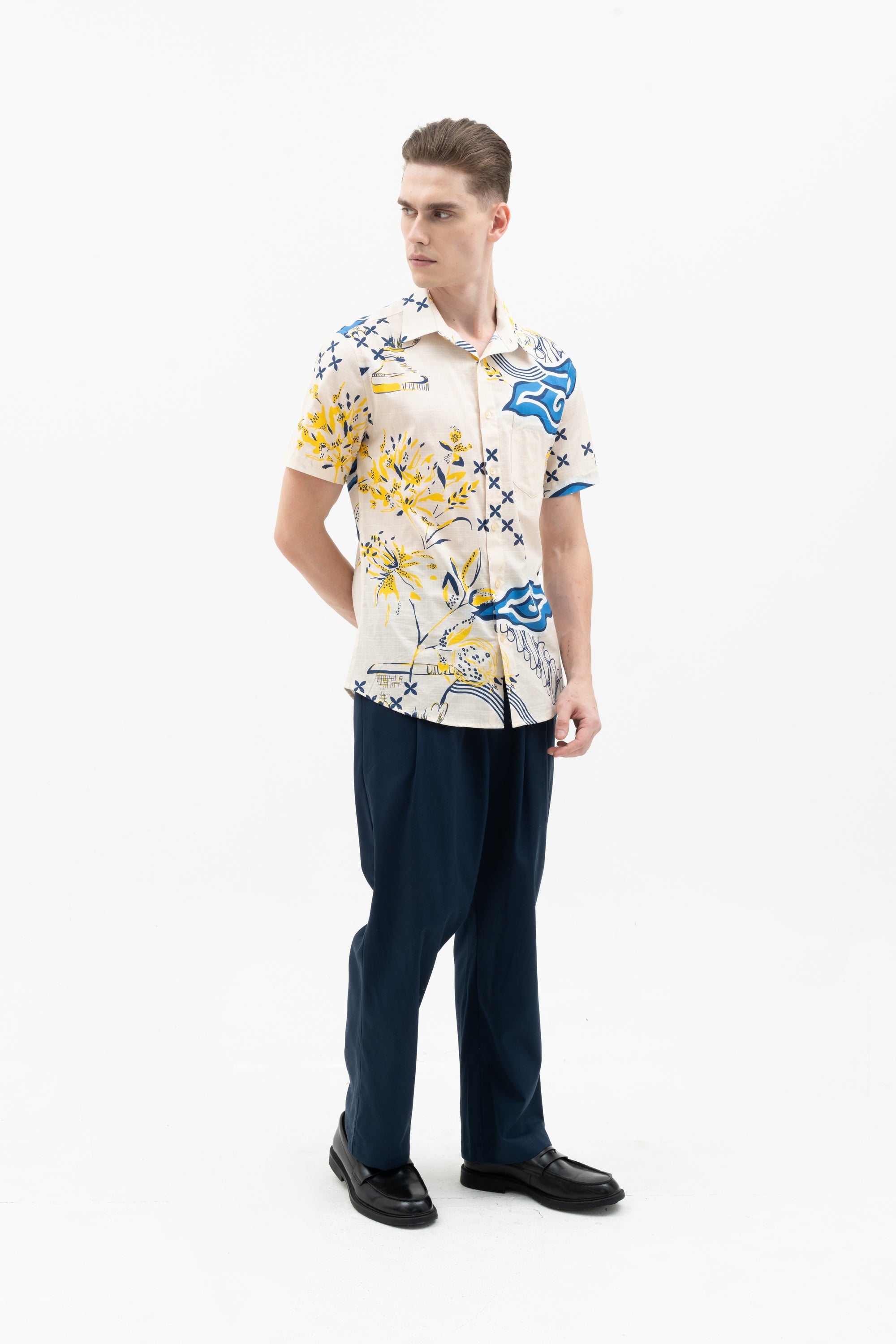 MEN SHIRT S/S SLIMFIT LANGIT RAWATES