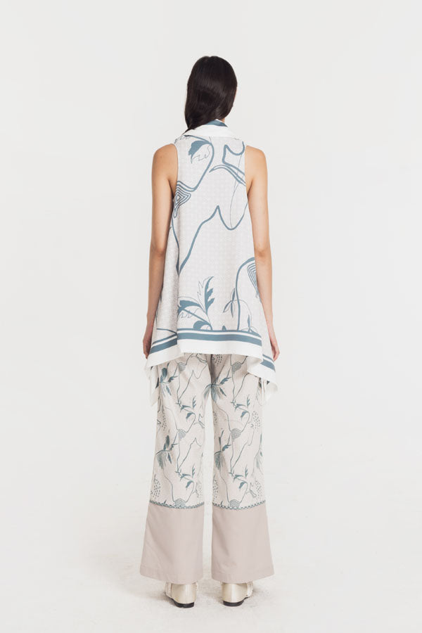 SHORT CAPE MAYURA