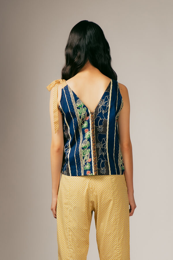 YAN BOW TOP NAVY