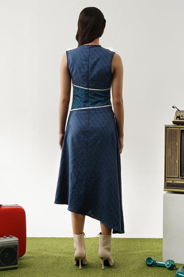 Olessia Dress Danadyaksa