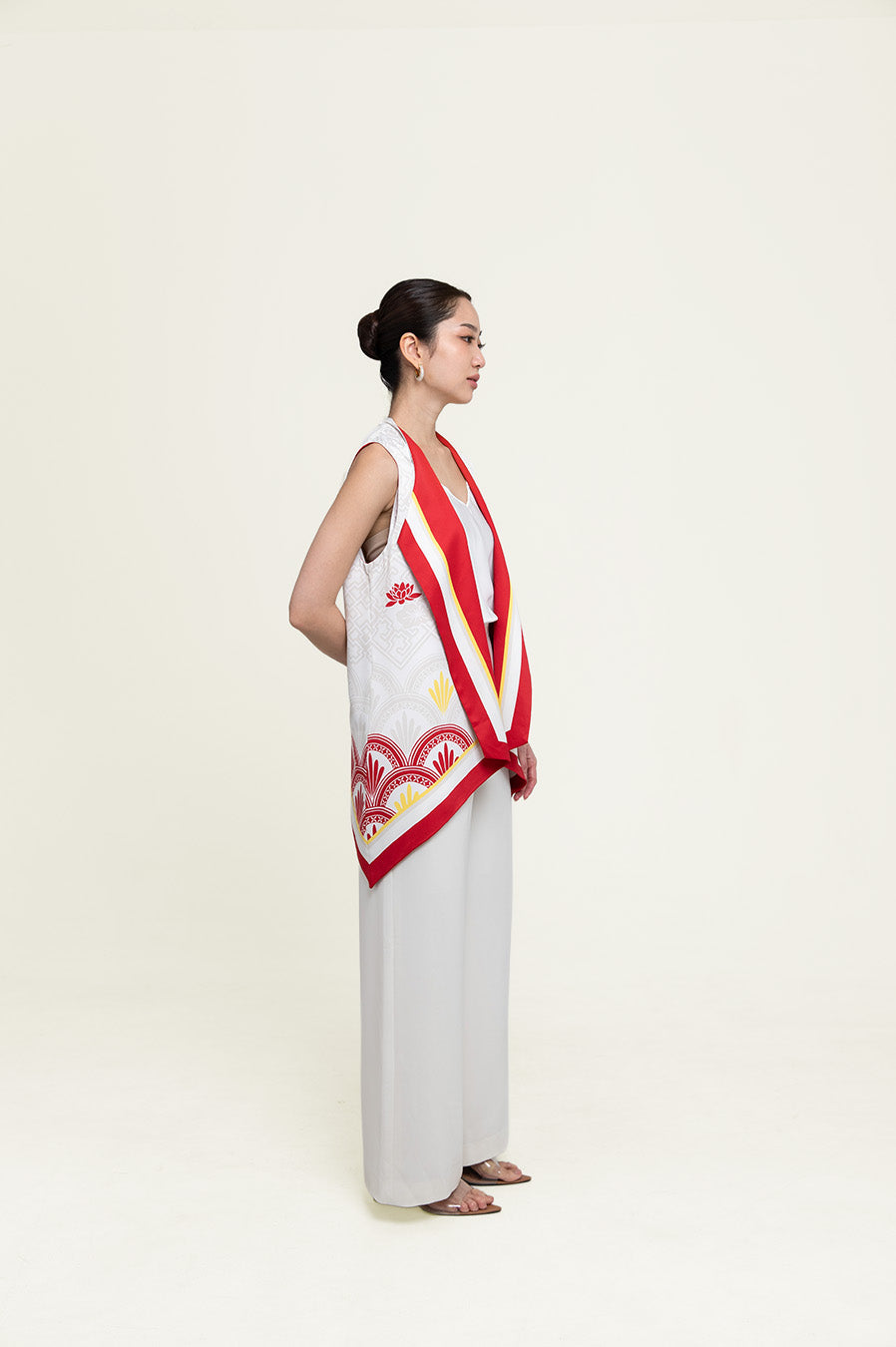 SHORT CAPE ASMARALOKA