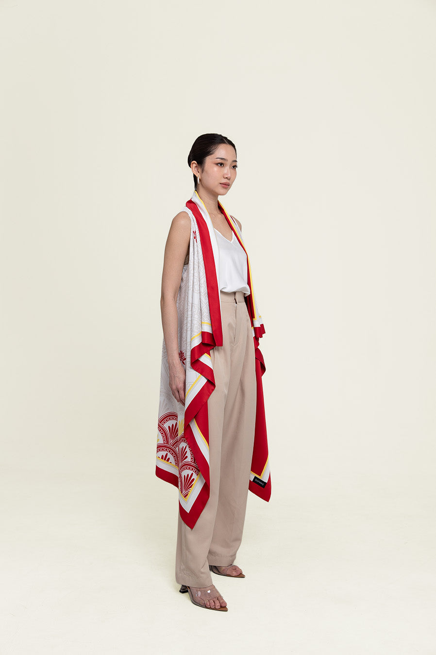 LONG CAPE ASMARALOKA