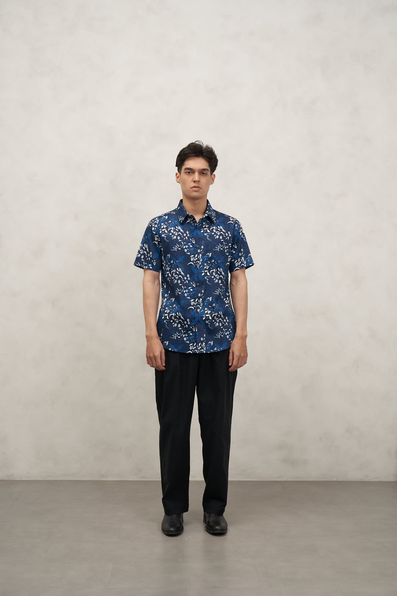 MEN SHIRT SLIMFIT SHORT SLEEVE AMRITAYA