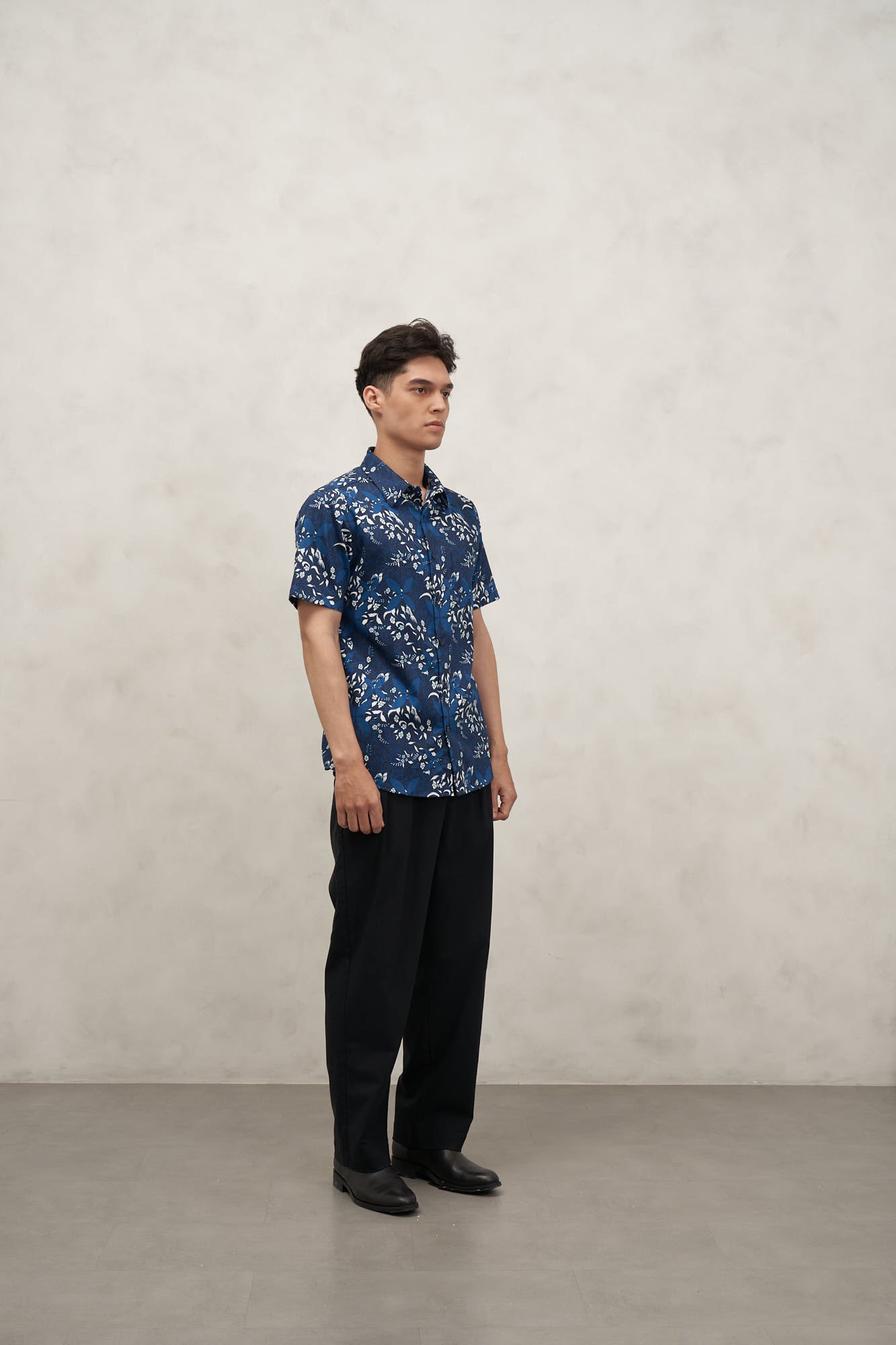 MEN SHIRT SLIMFIT SHORT SLEEVE AMRITAYA