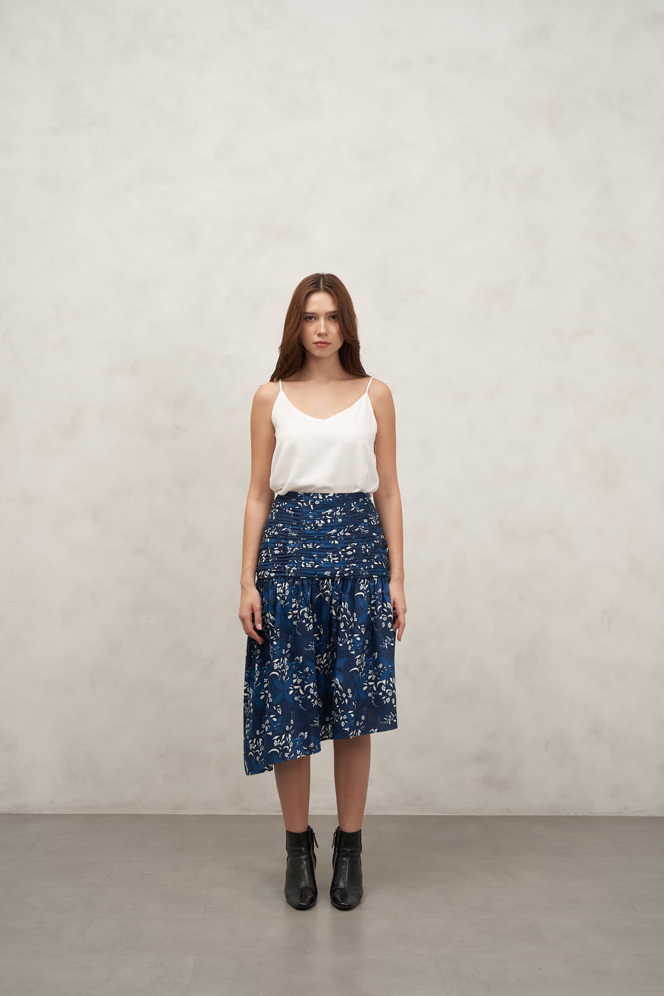 TINARI SKIRT NAVY/AMRITAYA-SS25